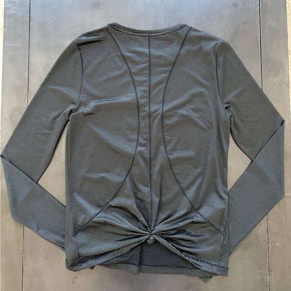 Nike Dri-Fit Running Top - Picture 2 of 4